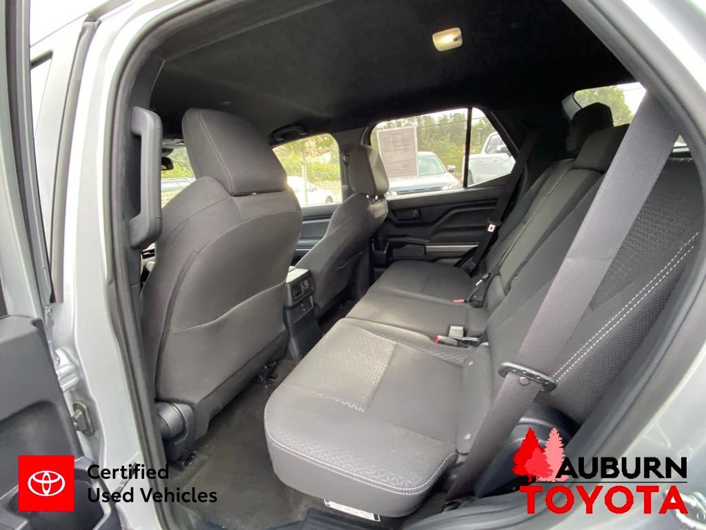 Certified 2025 Toyota 4Runner SR5 AWD/4WD image 27