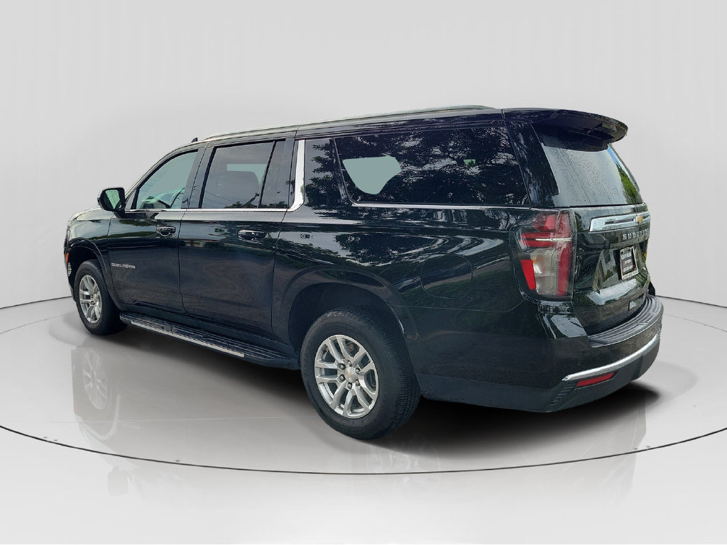 Used 2024 Chevrolet Suburban LT AWD/4WD image 5