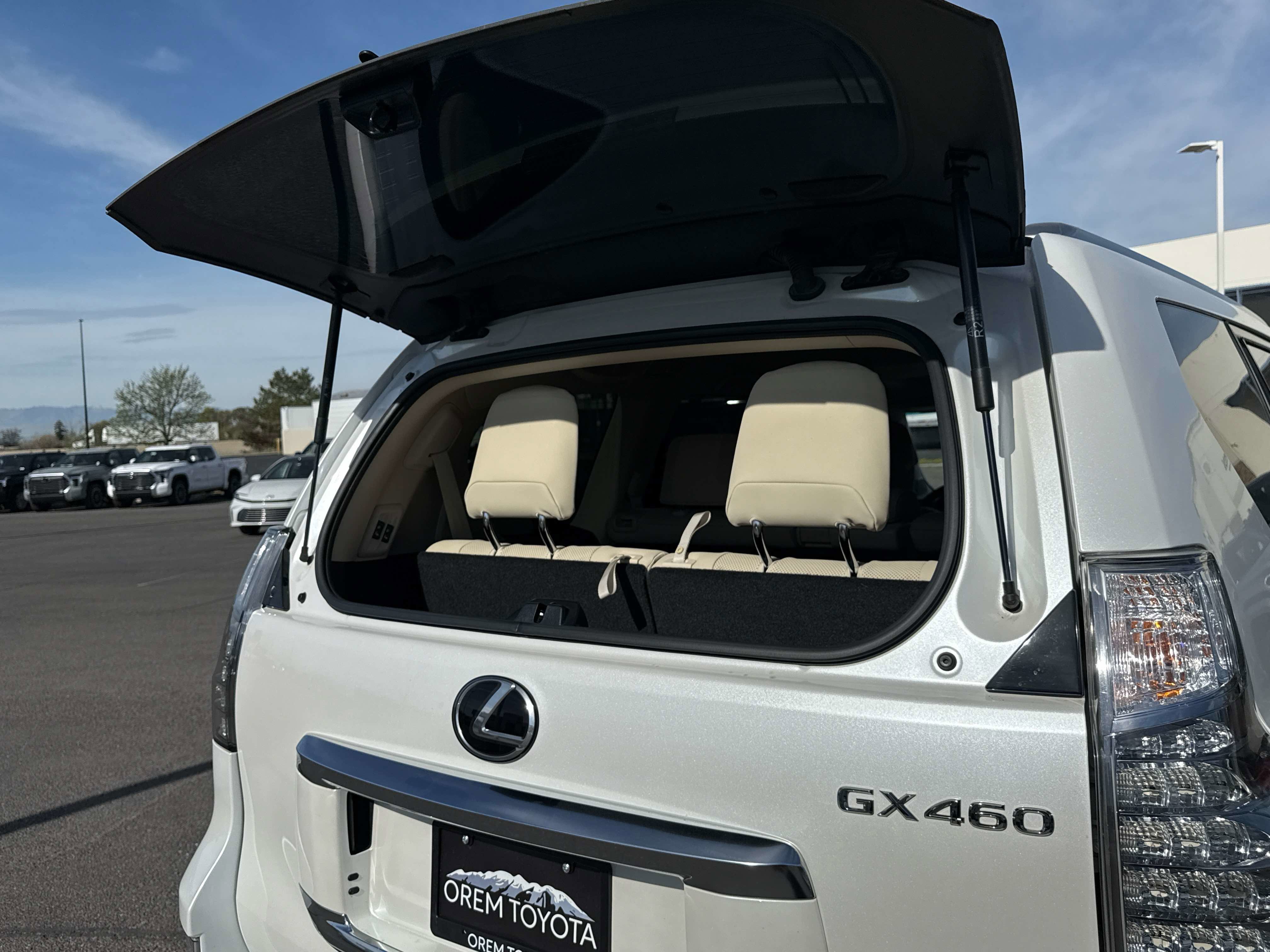 Used 2023 Lexus GX 460 Premium w/ Premium Plus Package image 15