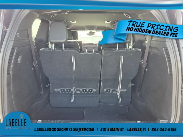 Used 2025 Chrysler Pacifica Select AWD/4WD image 14
