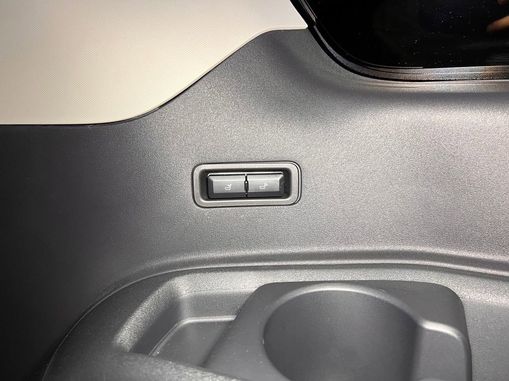 Used 2025 Ford Expedition Max Platinum image 33