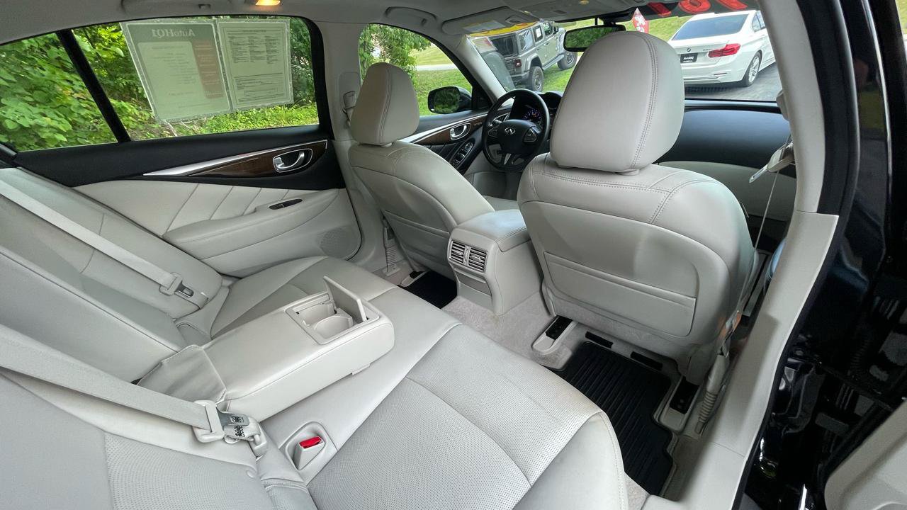 Used 2015 INFINITI Q50 Premium w/ Technology Package AWD/4WD image 25
