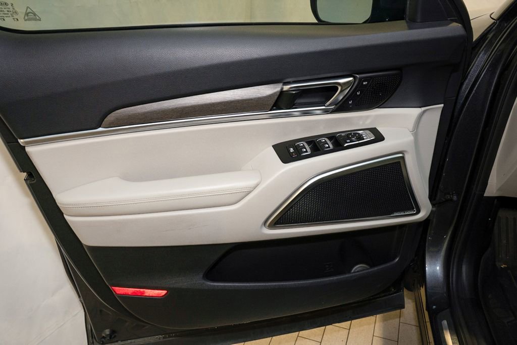 Used 2021 Kia Telluride SX w/ SX Prestige Package image 15