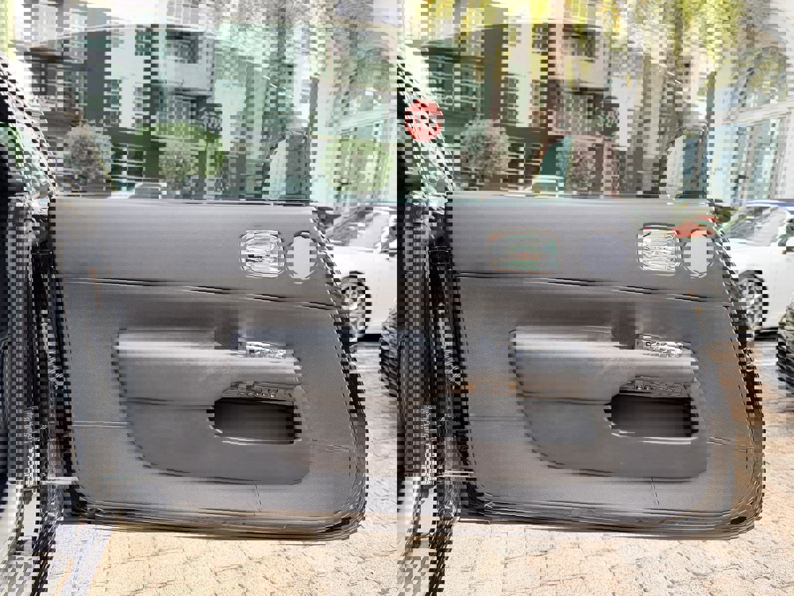 Used 2016 Rolls-Royce Wraith image 57