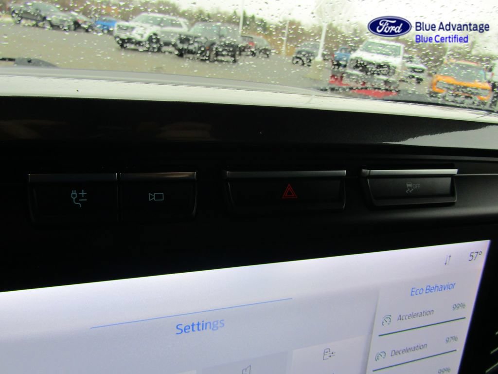 Used 2023 Ford F150 Lariat AWD/4WD image 35