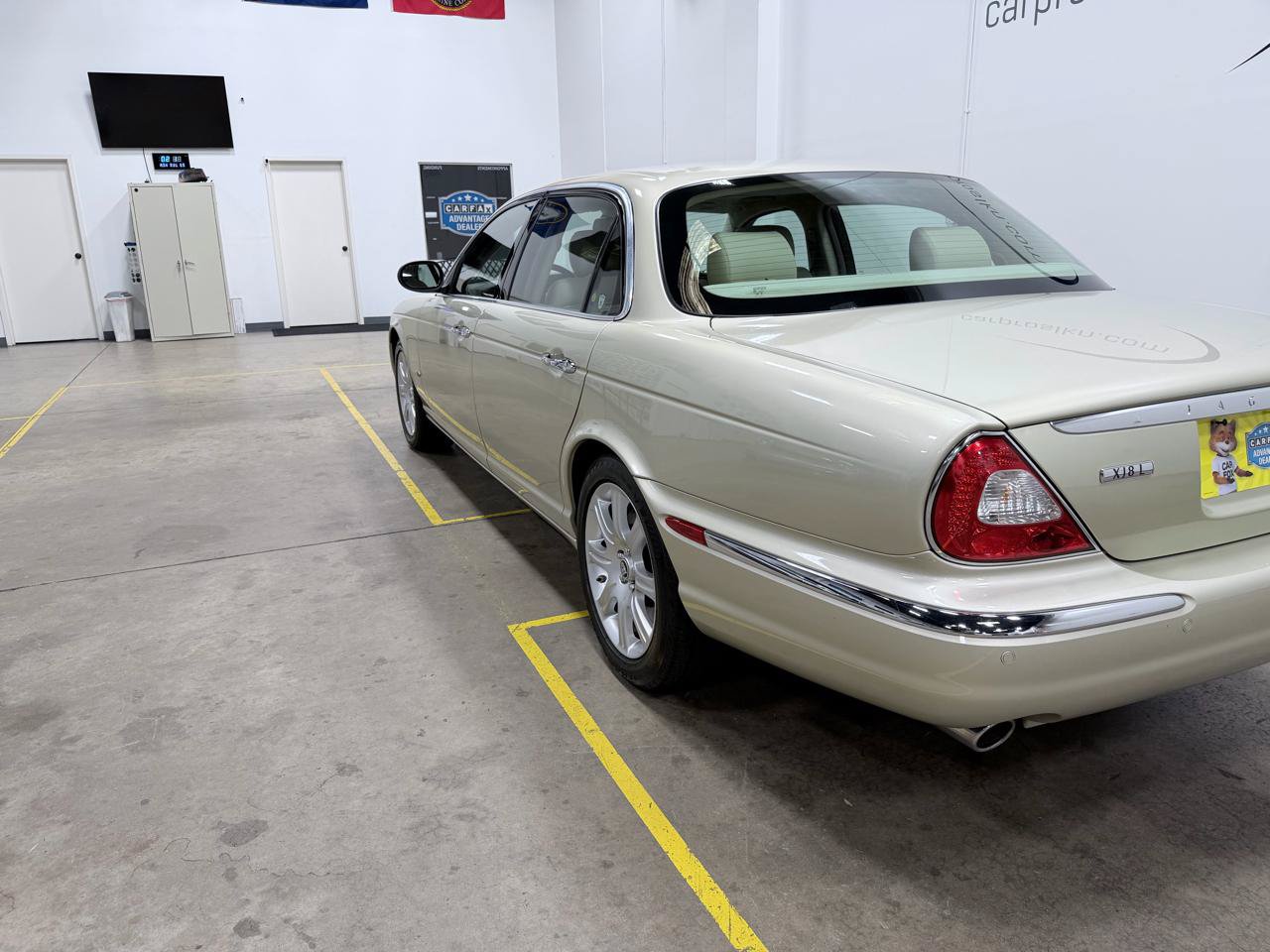 Used 2006 Jaguar XJ8 RWD image 22