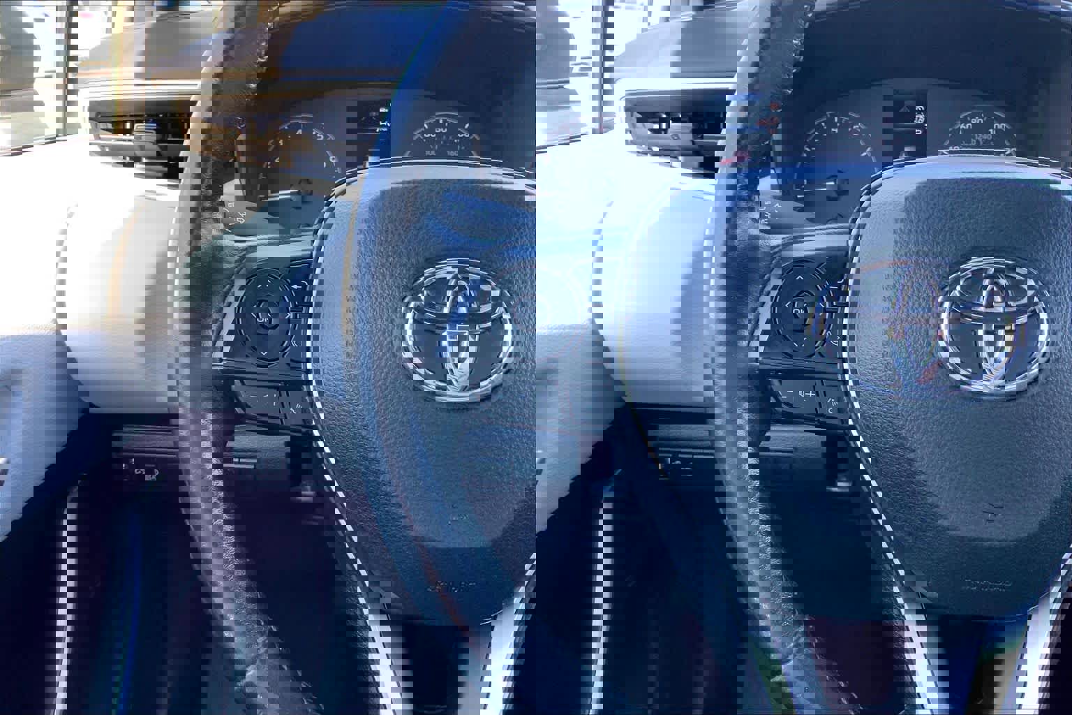 Used 2023 Toyota Corolla SE image 22