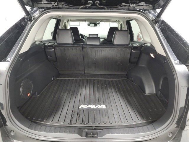 Used 2020 Toyota RAV4 Limited image 41