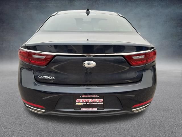 Used 2017 Kia Cadenza Premium FWD image 9