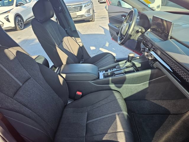 Used 2023 Honda Accord Sport image 14