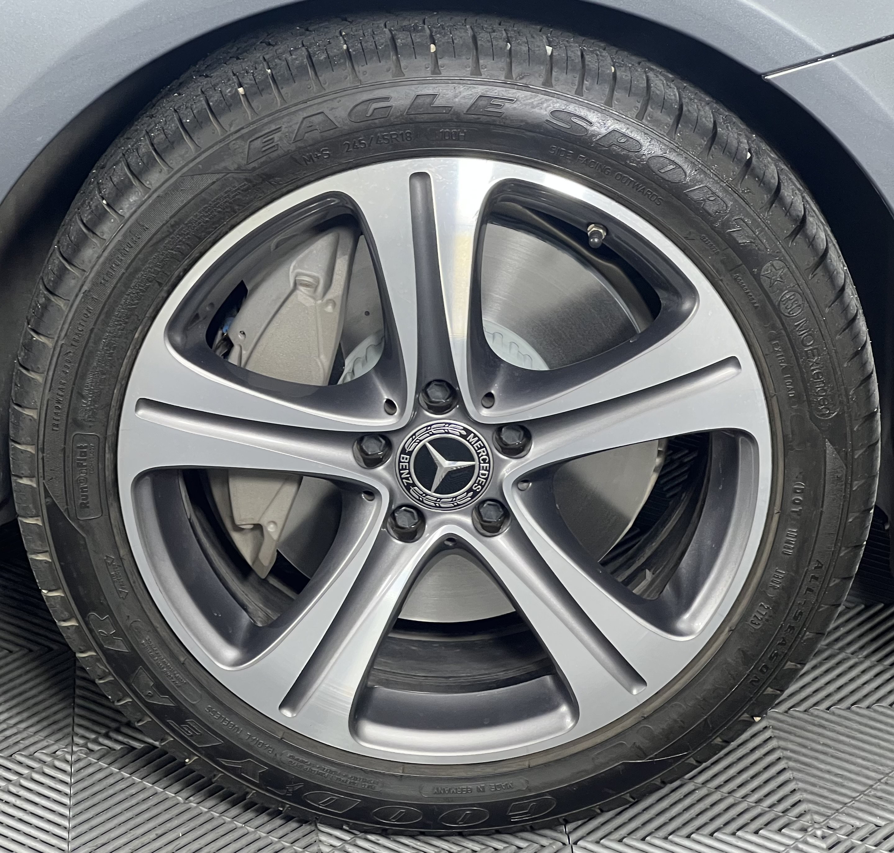 Certified 2020 Mercedes-Benz E 350 4MATIC Sedan image 15