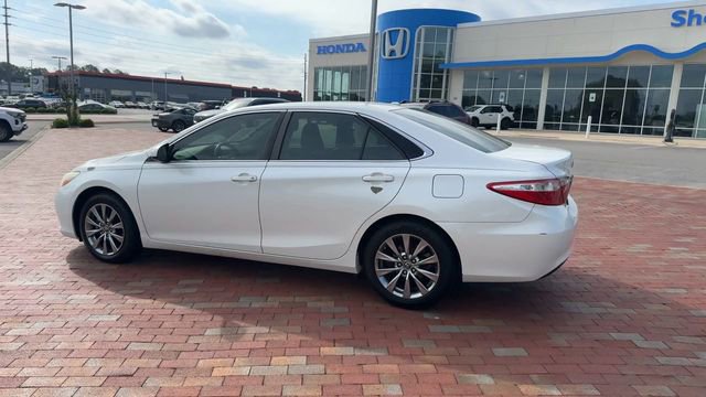 Used 2015 Toyota Camry XLE FWD image 8