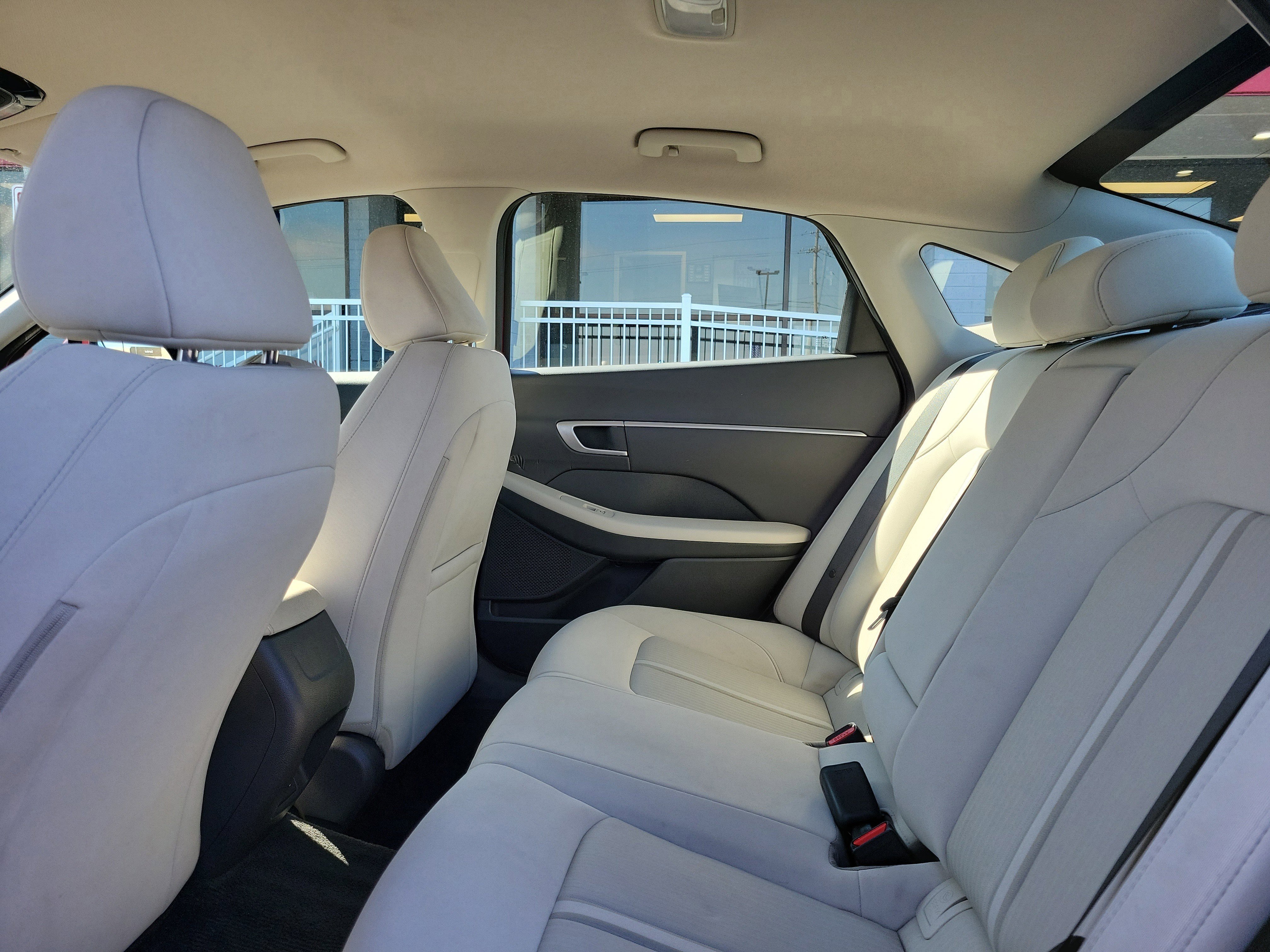 Used 2025 Hyundai Sonata SEL FWD image 11
