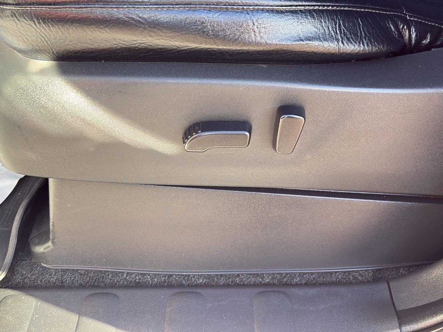 Used 2023 Nissan Frontier PRO-4X w/ Pro Convenience Package image 7