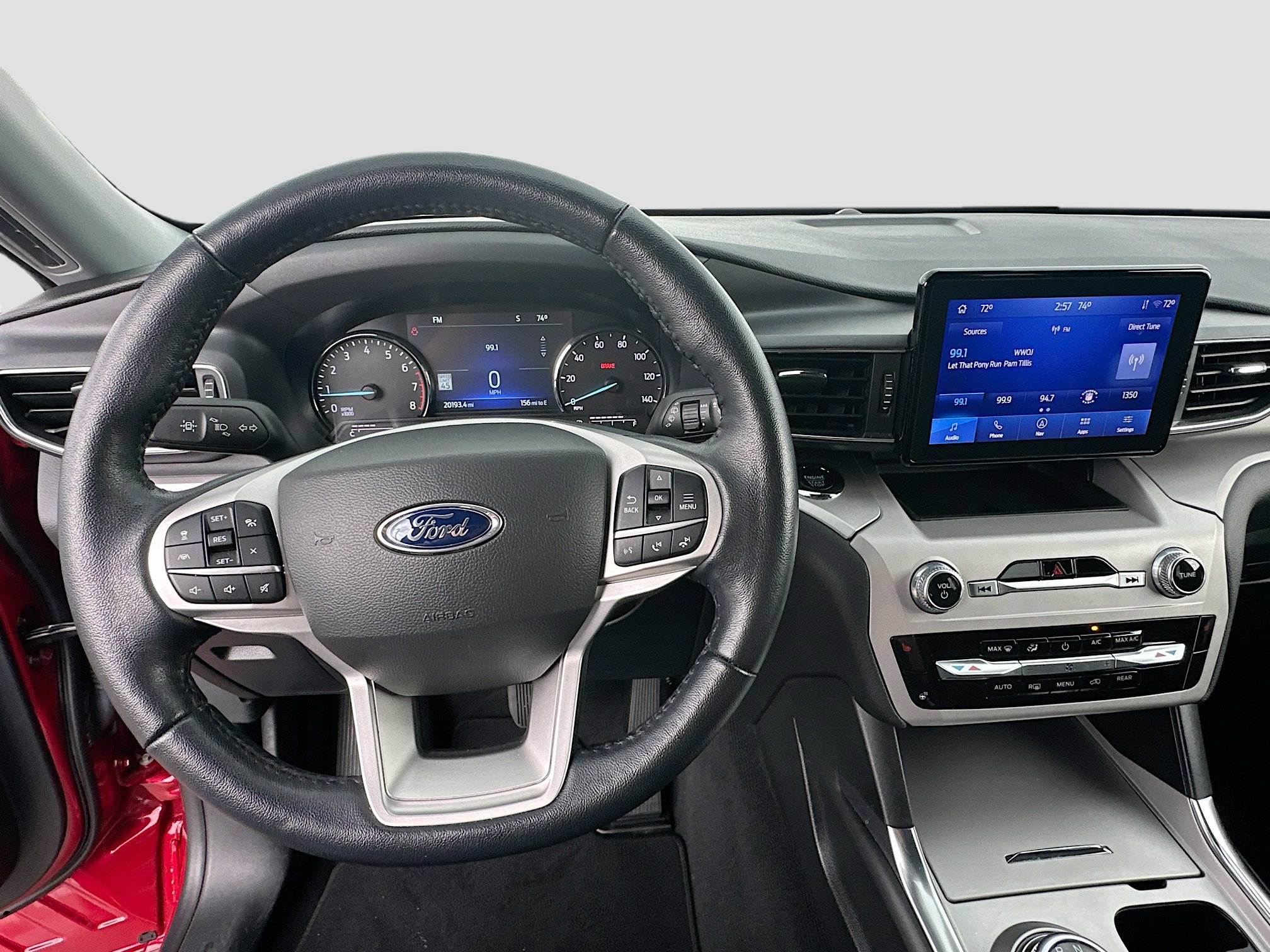 Certified 2022 Ford Explorer XLT w/ Equipment Group 202A image 11