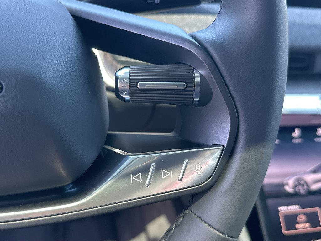Used 2024 Lucid Air Touring AWD/4WD image 23