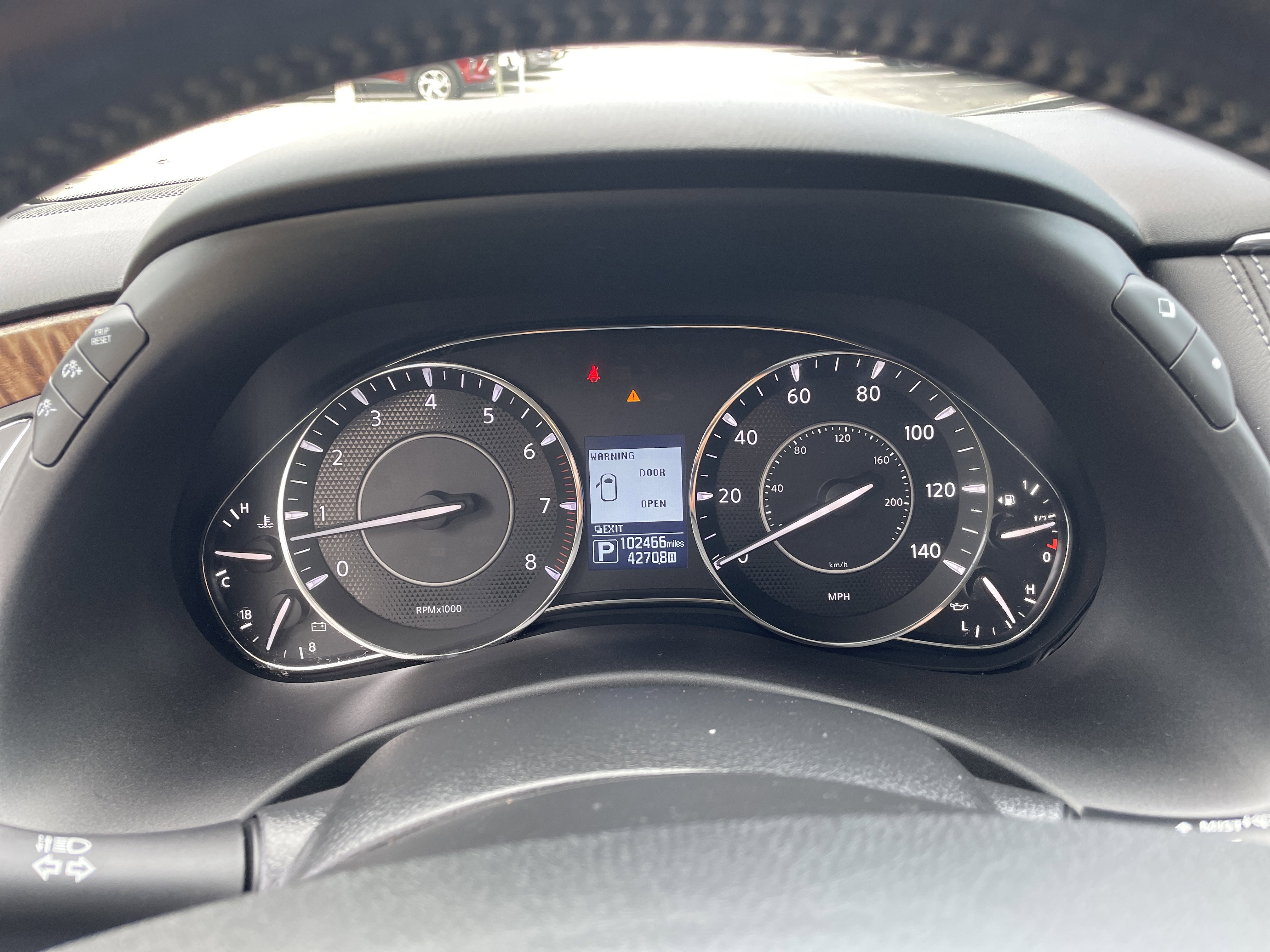 Used 2020 Nissan Armada SL image 19