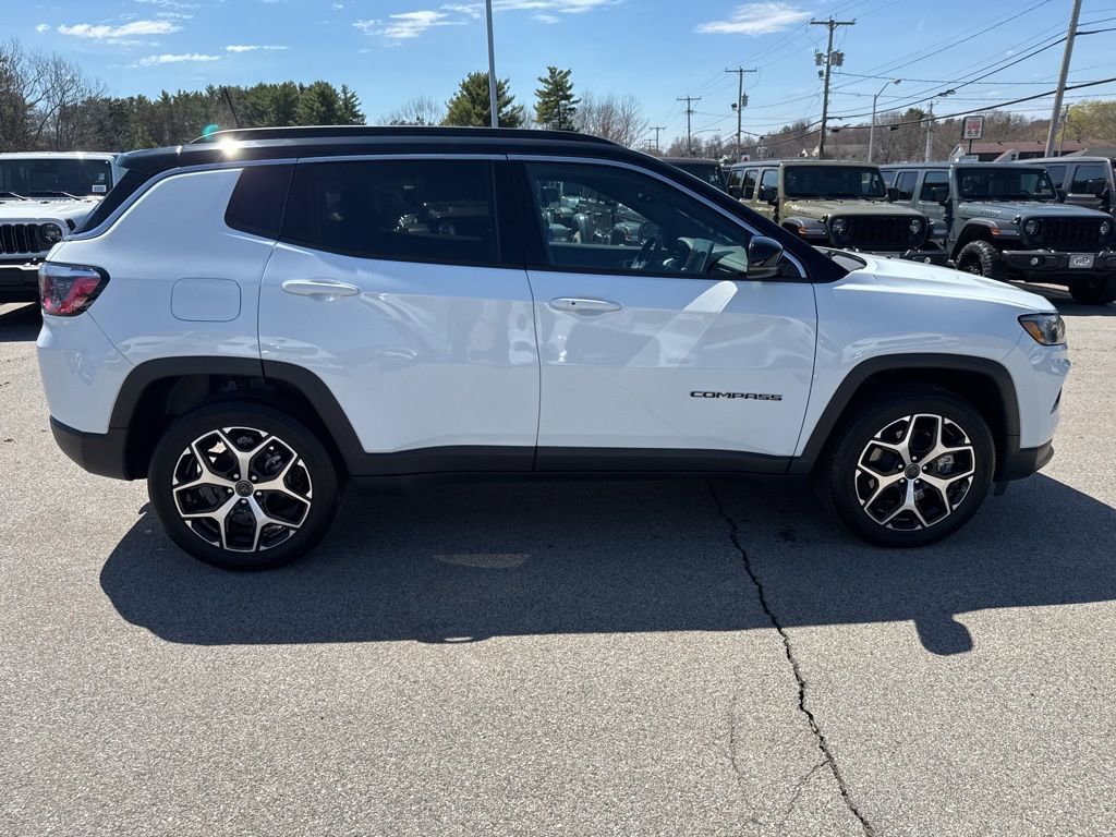 Certified 2025 Jeep Compass Limited image 6