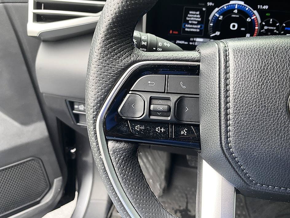 Used 2024 Toyota Tundra Platinum AWD/4WD image 13