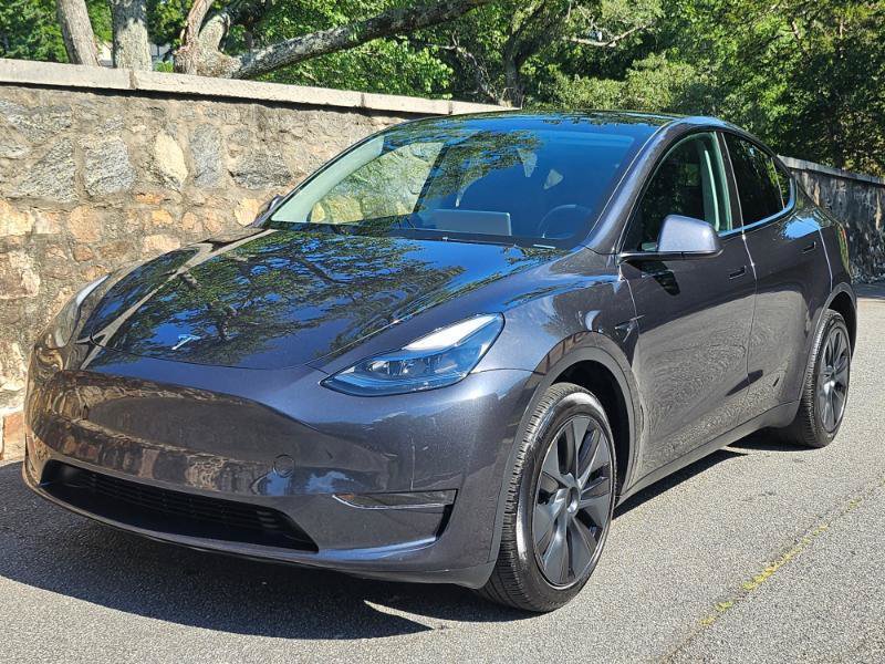 Used 2024 Tesla Model Y Long Range AWD/4WD image 14