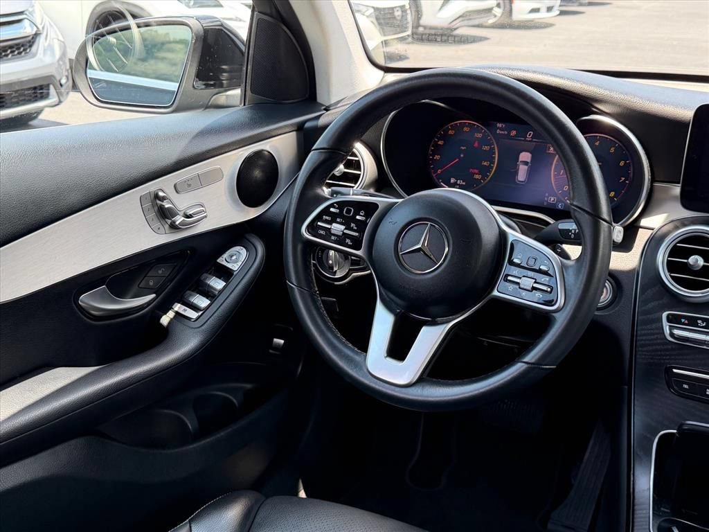 Used 2022 Mercedes-Benz GLC 300 image 11