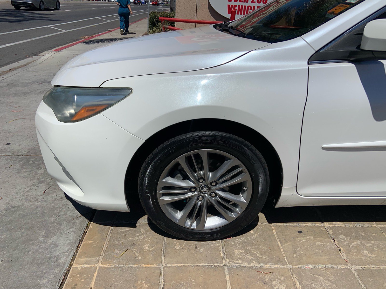 Used 2017 Toyota Camry SE FWD image 4
