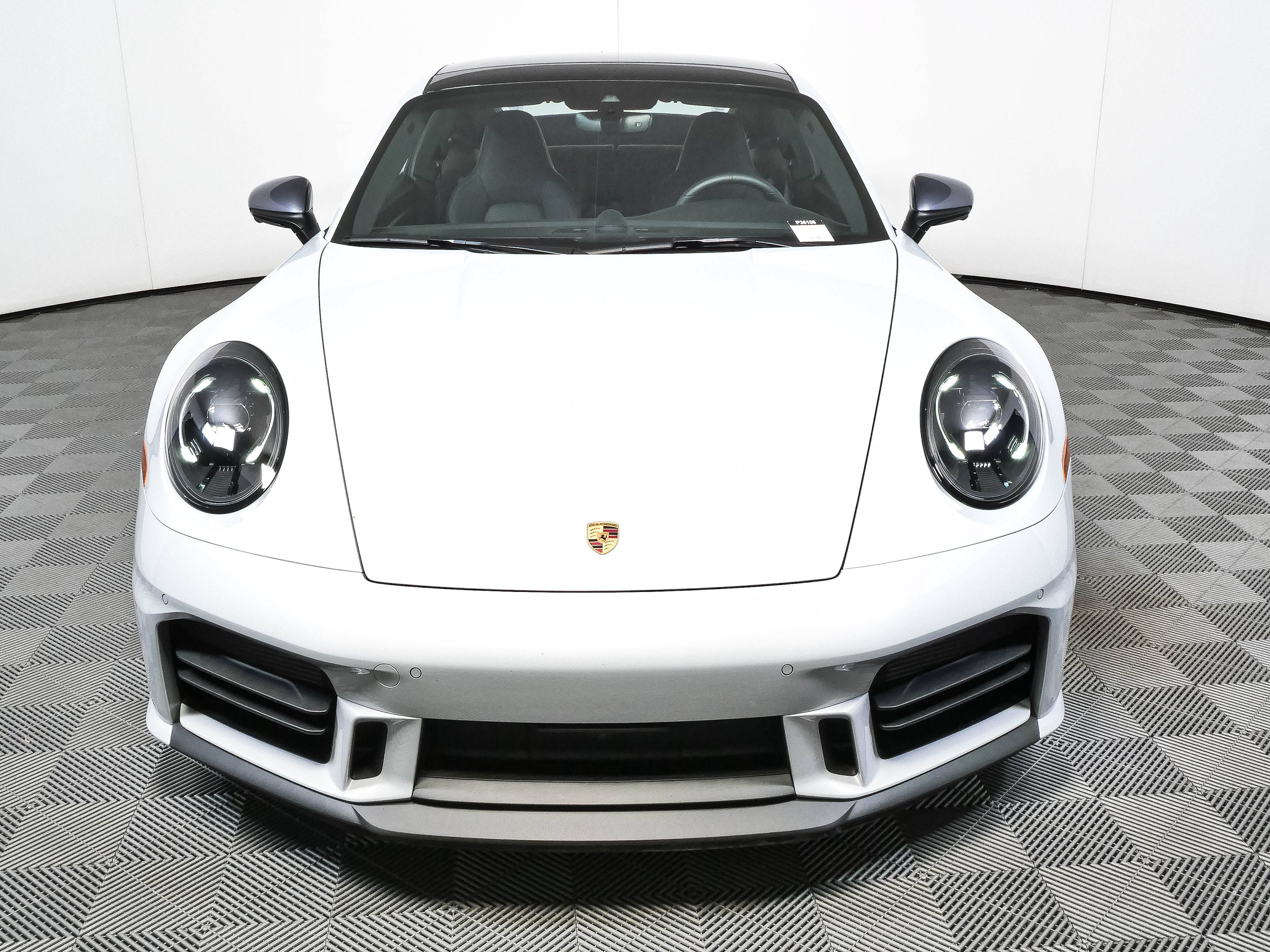 Certified 2025 Porsche 911 Carrera RWD image 34