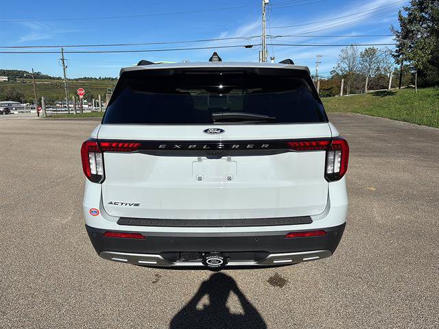 New 2027 Ford Explorer Active w/ Active Comfort Package AWD/4WD image 3