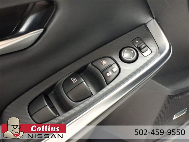 Certified 2025 Nissan Sentra SR w/ SR Premium Package image 17