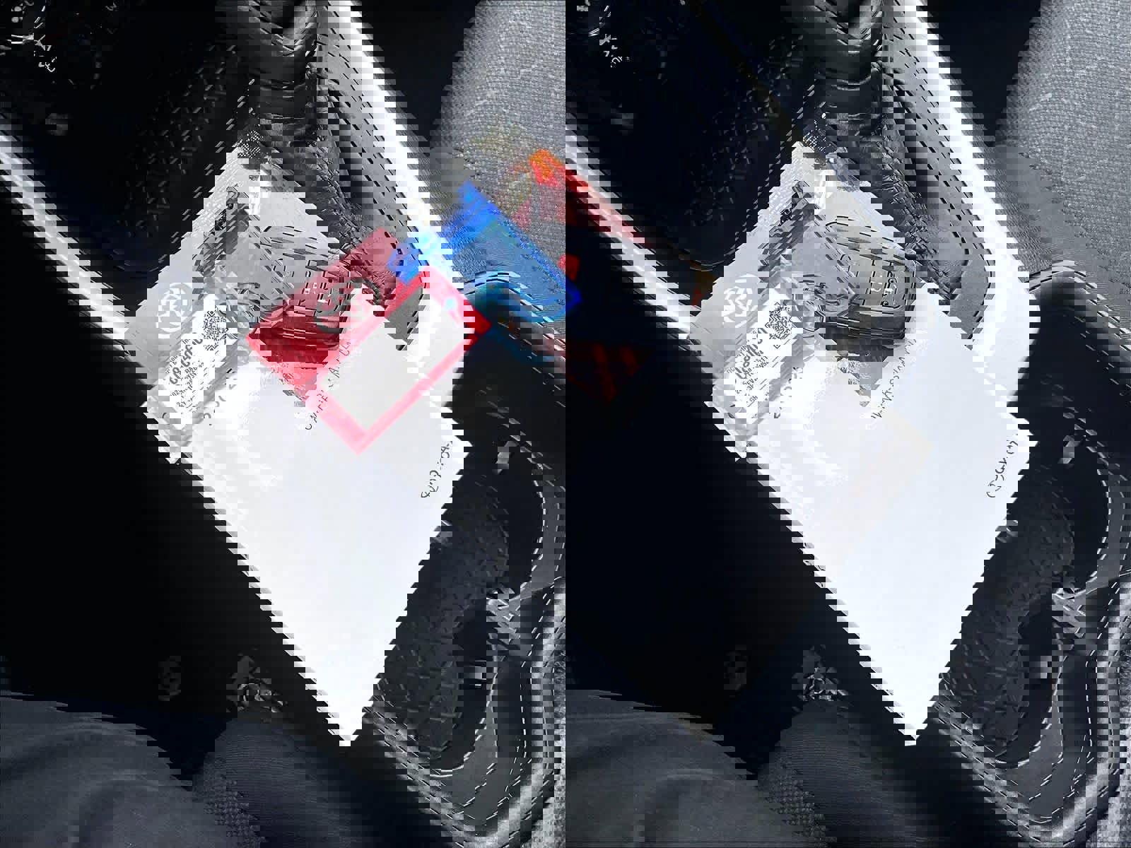 Used 2025 Toyota RAV4 XLE image 31