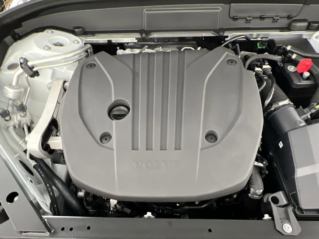 New 2026 Volvo XC60 B5 Plus w/ Climate Package image 15
