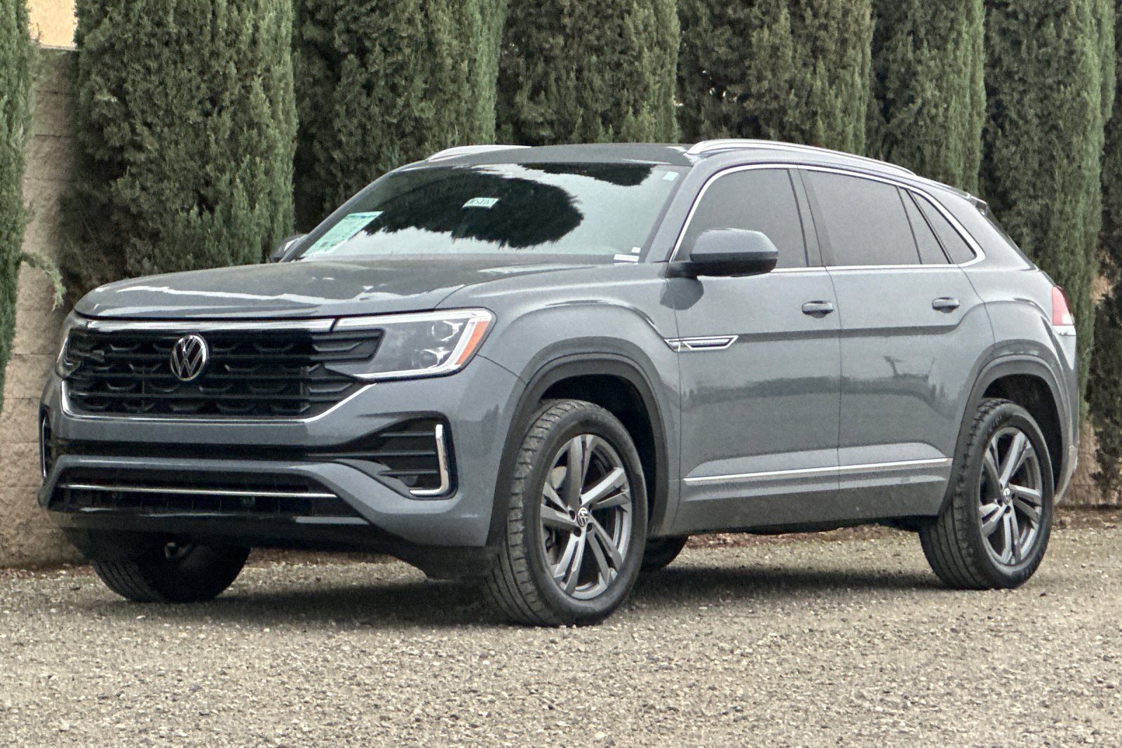 Used 2024 Volkswagen Atlas Cross Sport SEL R-Line image 8