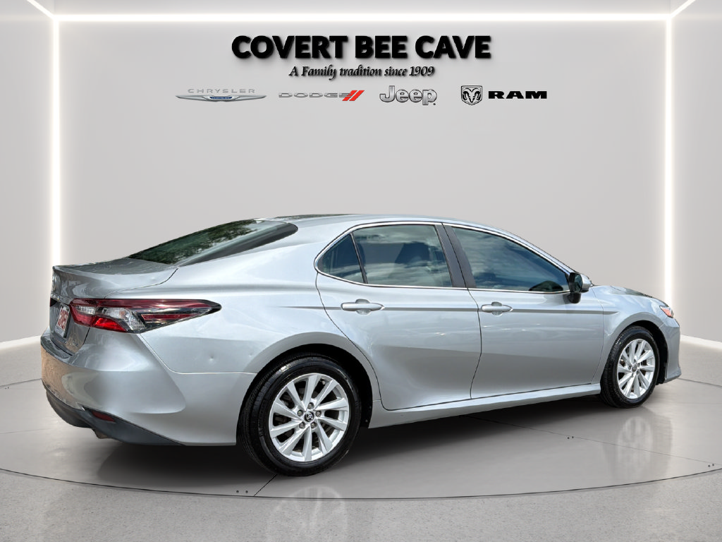 Used 2021 Toyota Camry LE FWD image 7