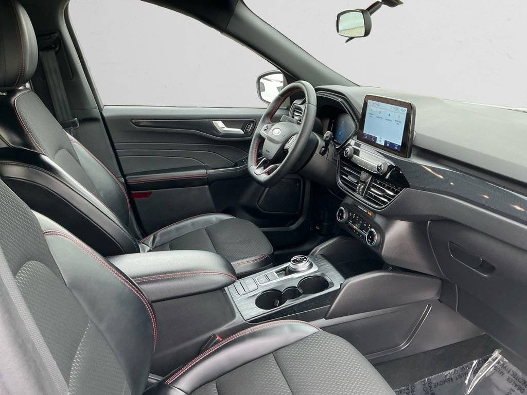 Used 2025 Ford Escape ST-Line Select image 15