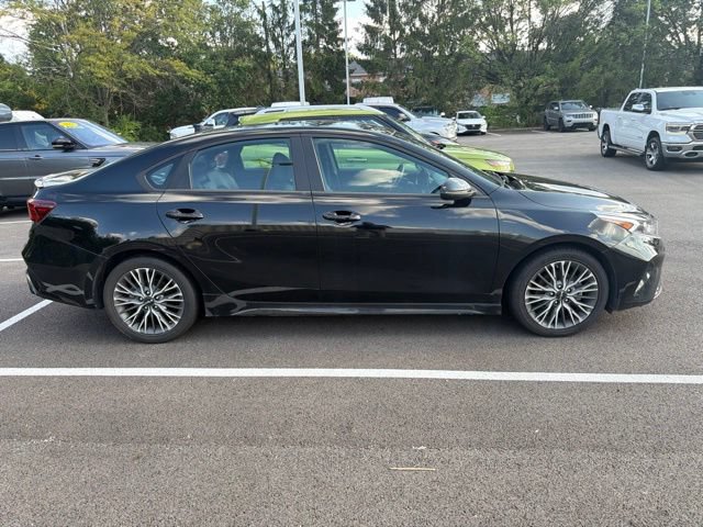 Used 2023 Kia Forte GT-Line FWD image 2