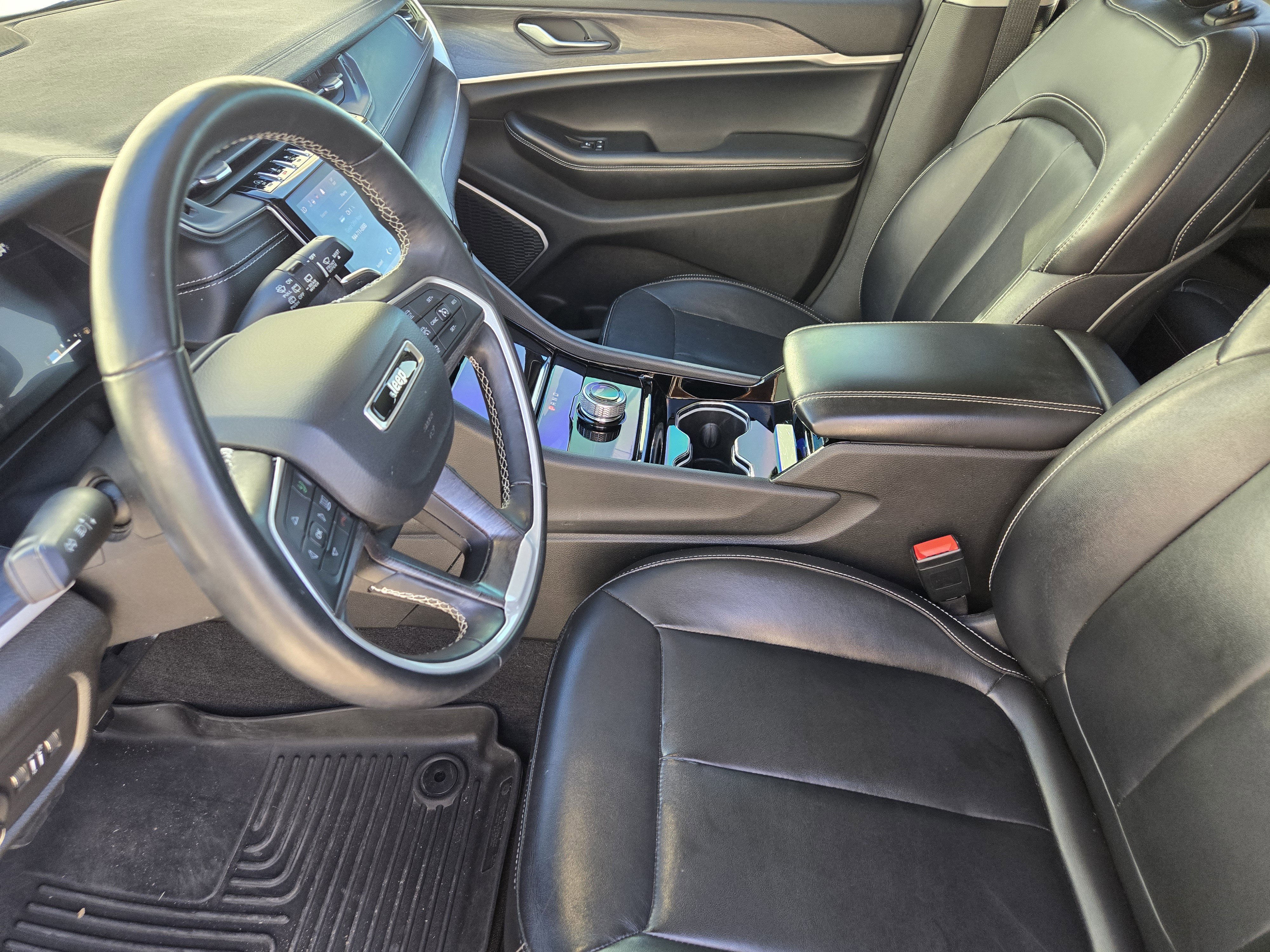 Used 2021 Jeep Grand Cherokee L Limited image 16