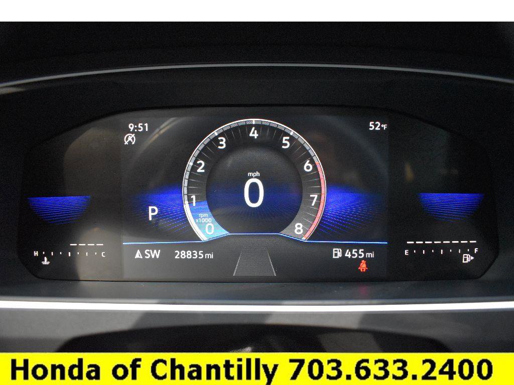 Used 2023 Volkswagen Tiguan SE image 9