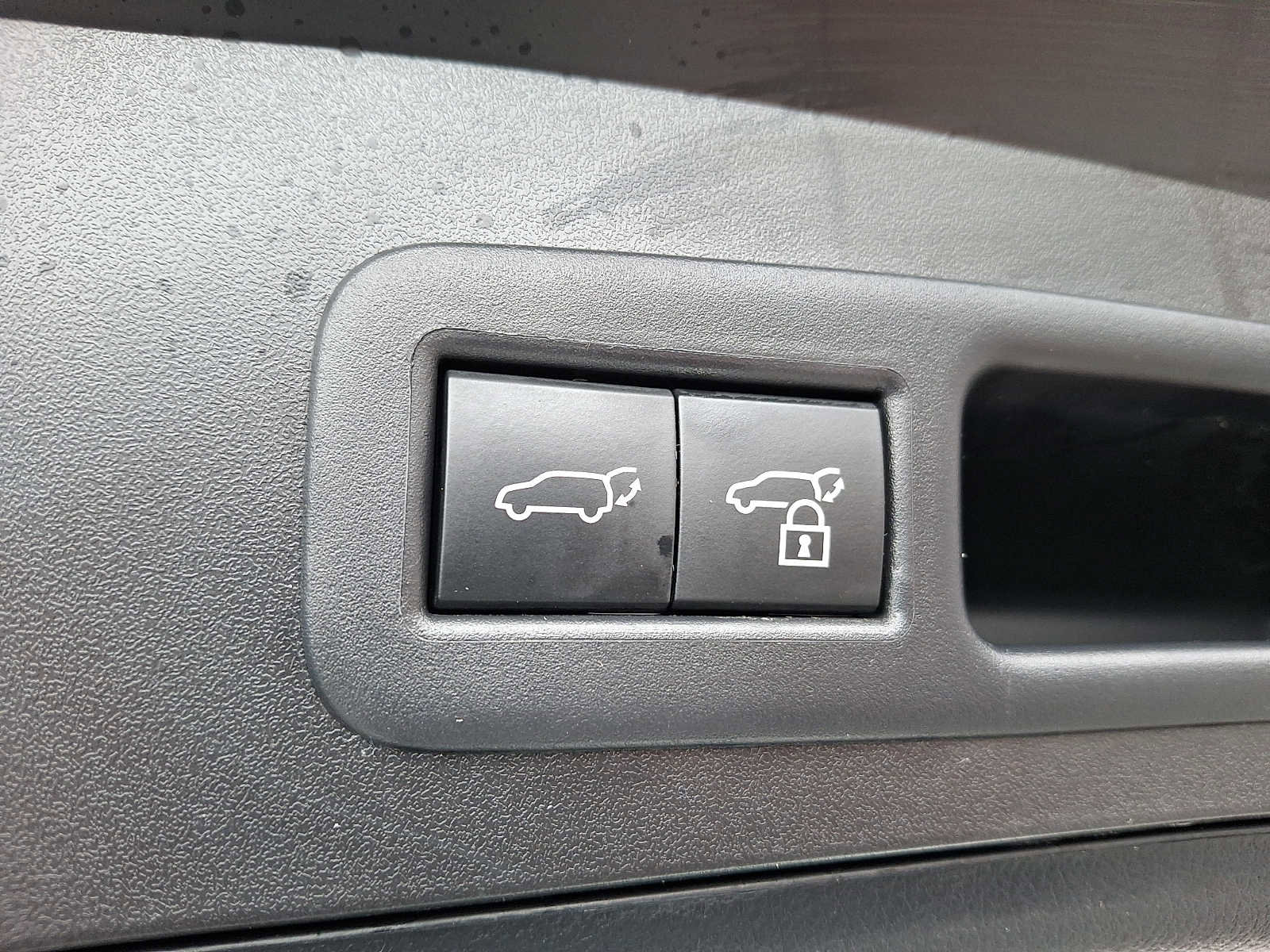 Used 2023 Lexus UX 250h FWD w/ Premium Package image 28