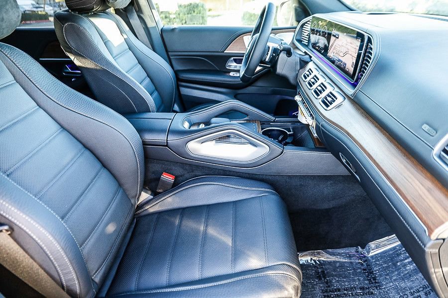 New 2026 Mercedes-Benz GLS 580 4MATIC image 17