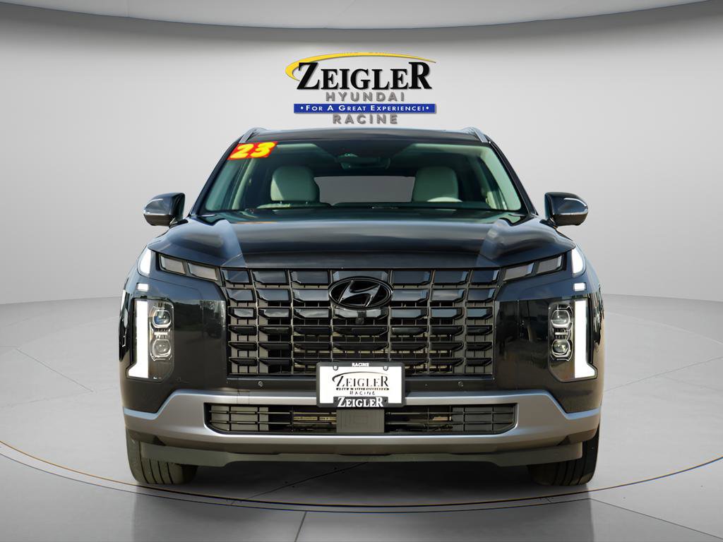 Used 2023 Hyundai Palisade Limited AWD/4WD image 2