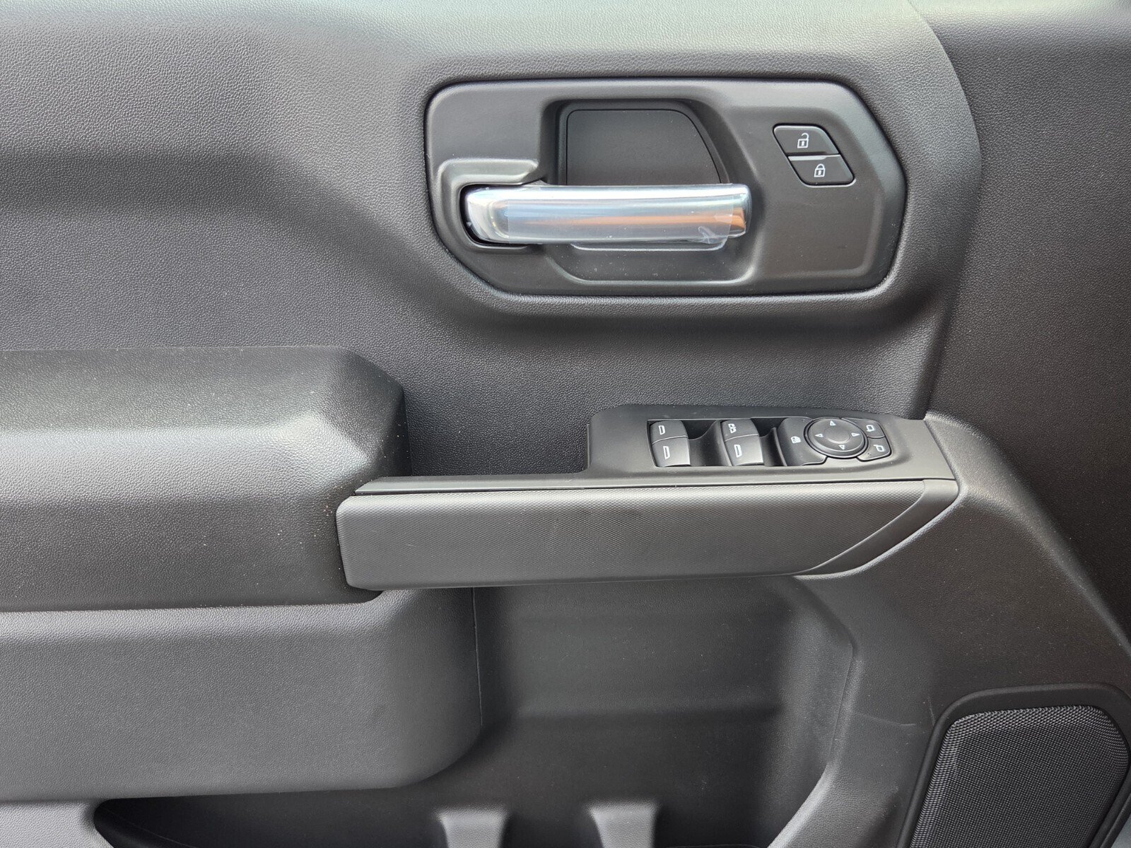 New 2026 Chevrolet Silverado 1500 Custom AWD/4WD image 11