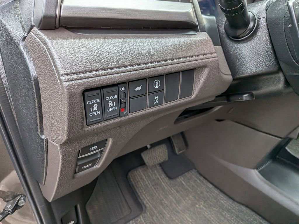 Used 2022 Honda Odyssey EX-L image 13