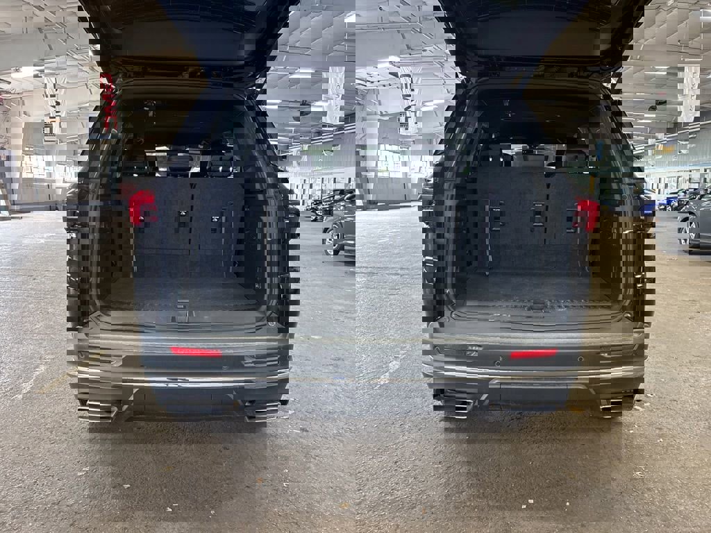 Used 2025 Buick Enclave Preferred image 5