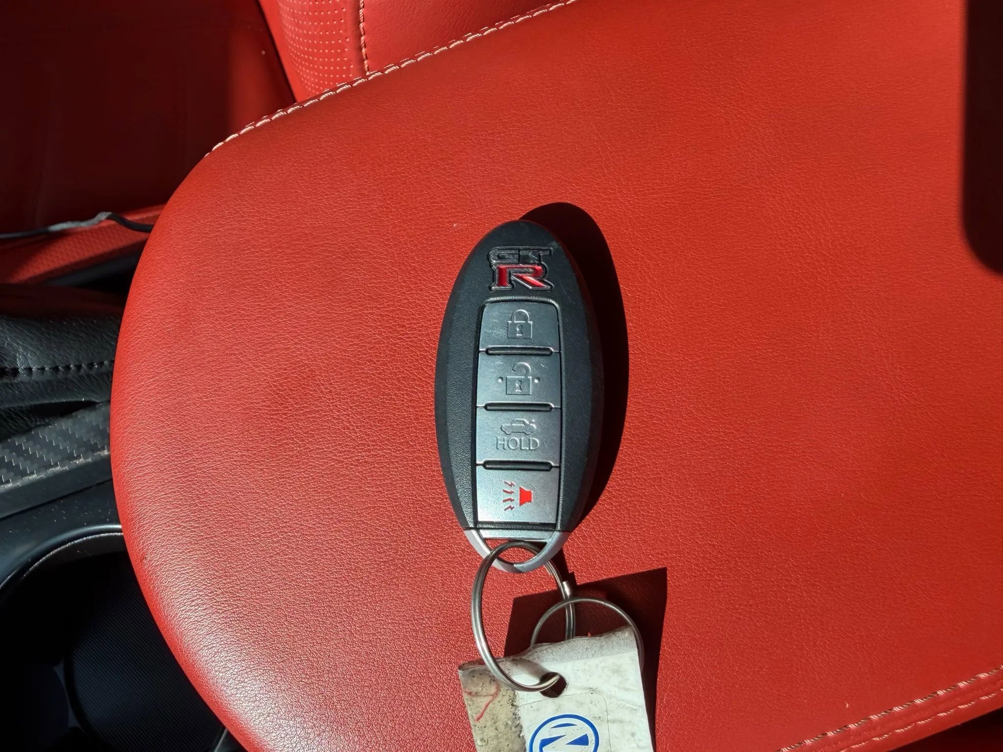 Used 2024 Nissan GT-R Premium w/ Premium Interior Package image 2