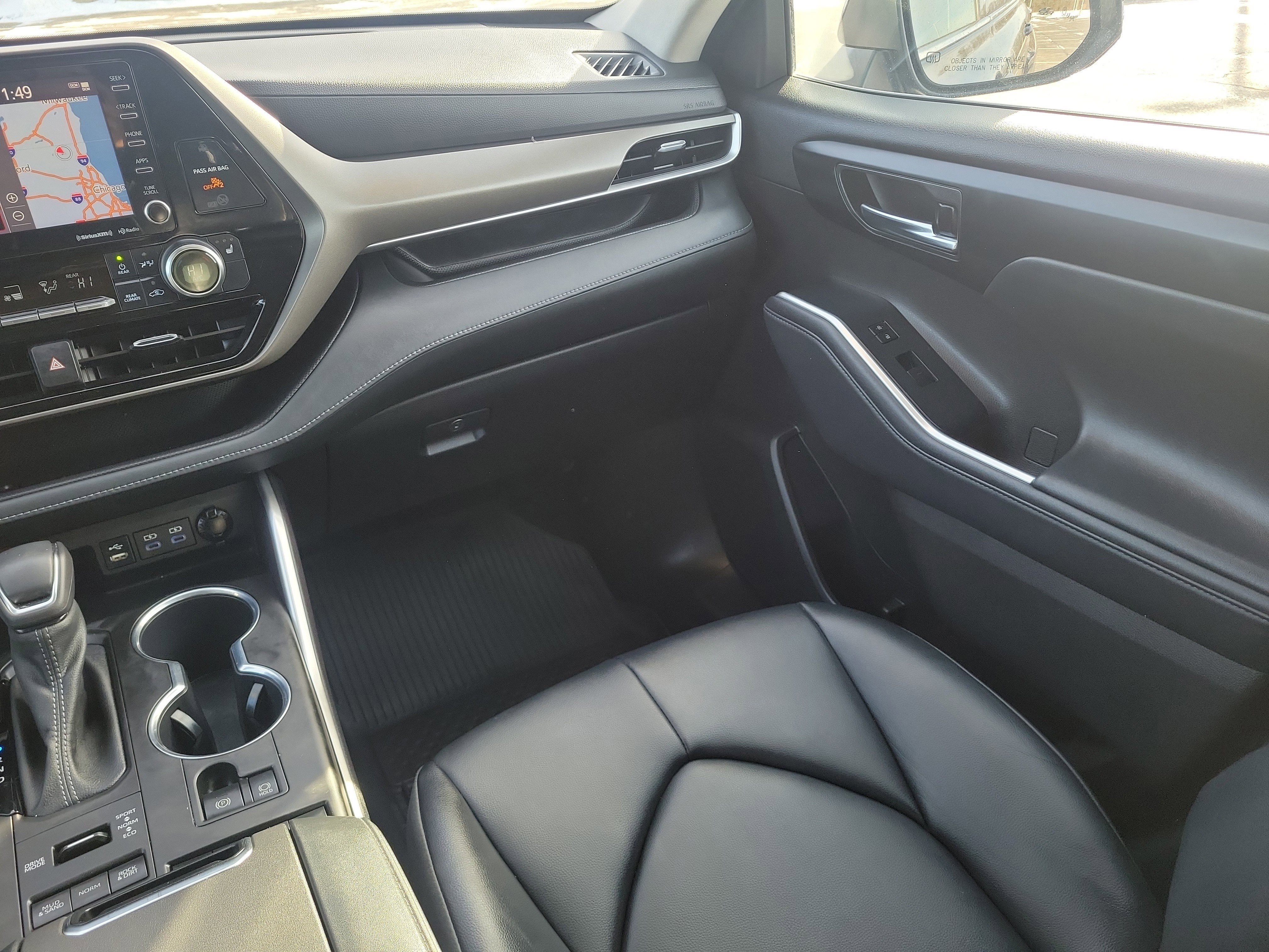 Used 2022 Toyota Highlander XLE image 13