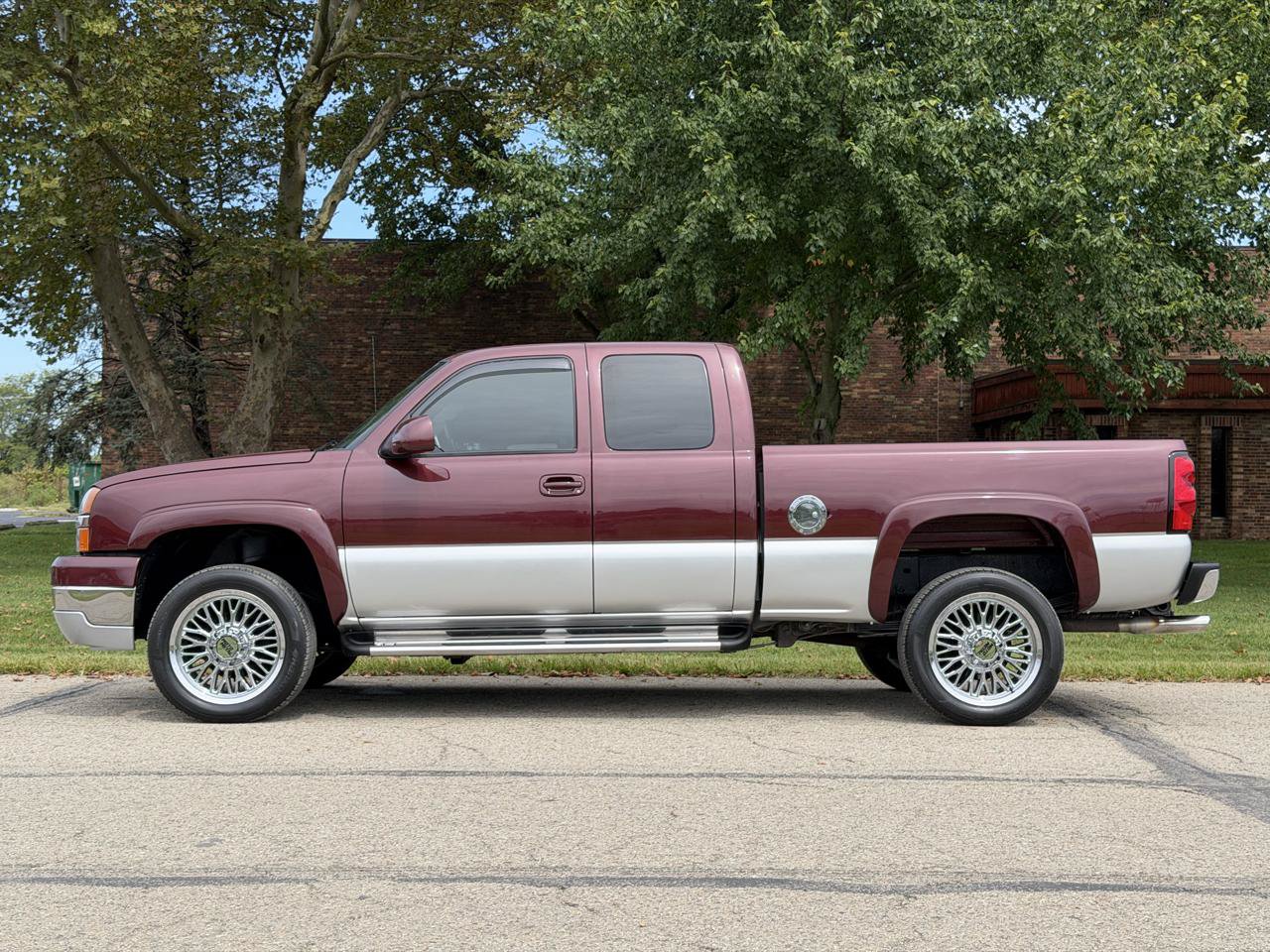 Used 2003 Chevrolet Silverado 2500 LS RWD image 3