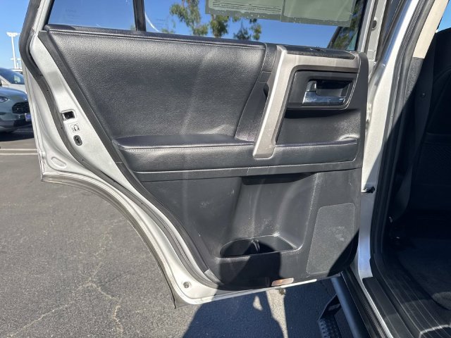 Used 2021 Toyota 4Runner SR5 Premium w/ Moonroof Package AWD/4WD image 28