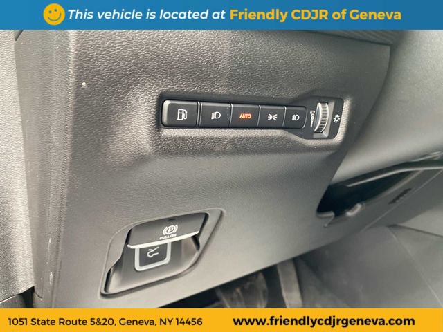 Used 2026 Jeep Cherokee Limited AWD/4WD image 22