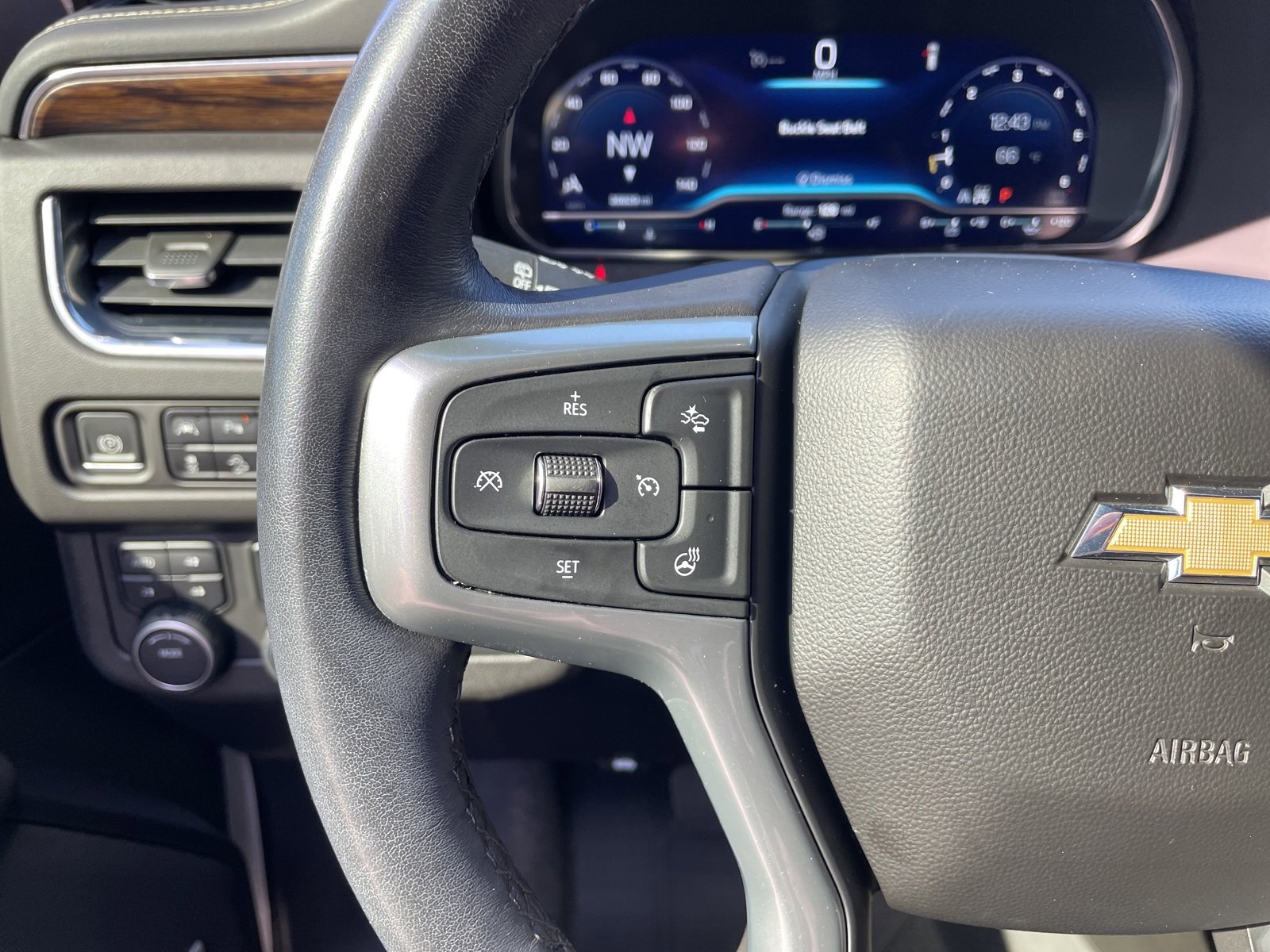 Used 2023 Chevrolet Tahoe Premier image 17