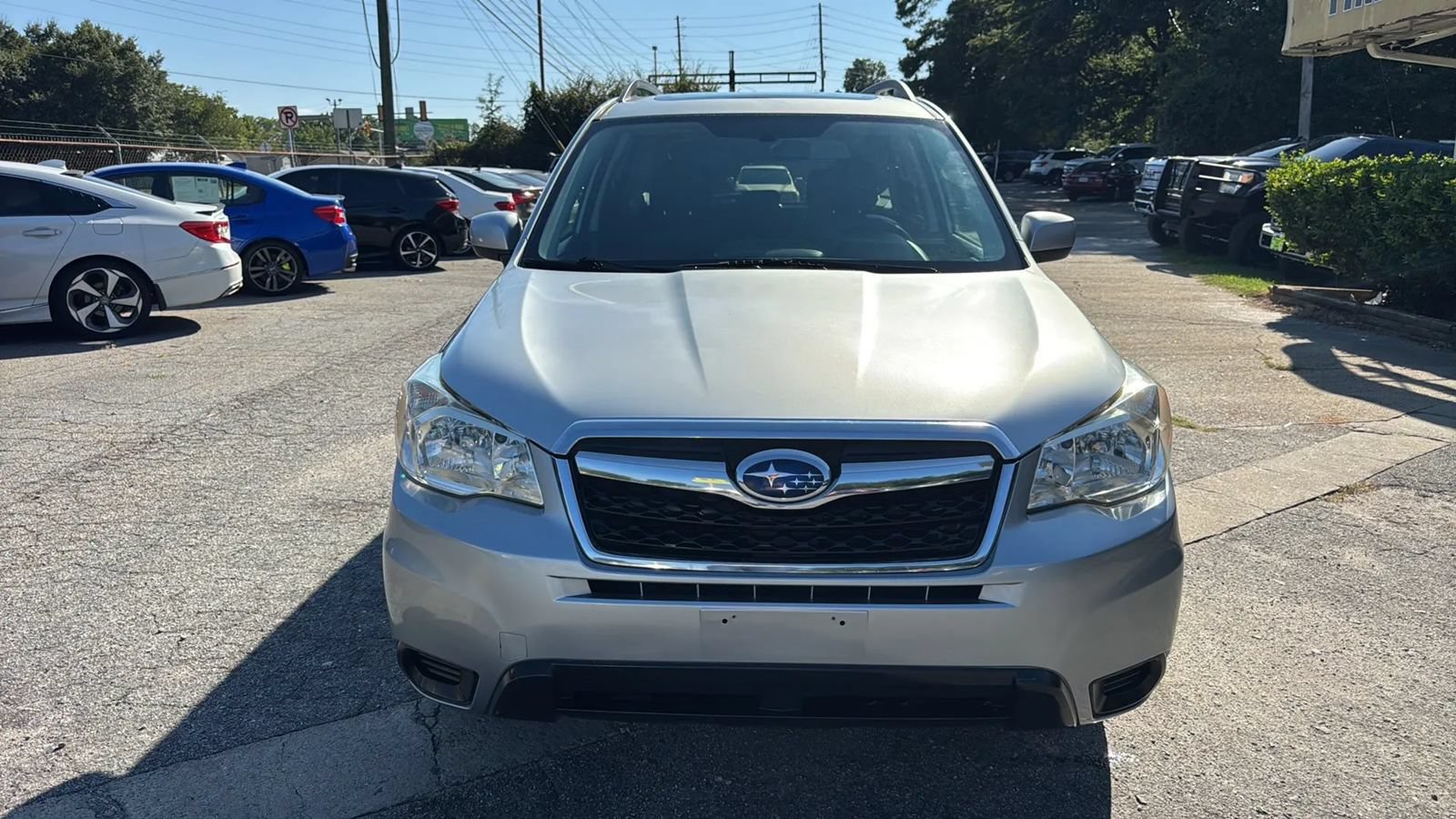 Used 2016 Subaru Forester 2.5i Premium w/ All-Weather Package AWD/4WD image 8